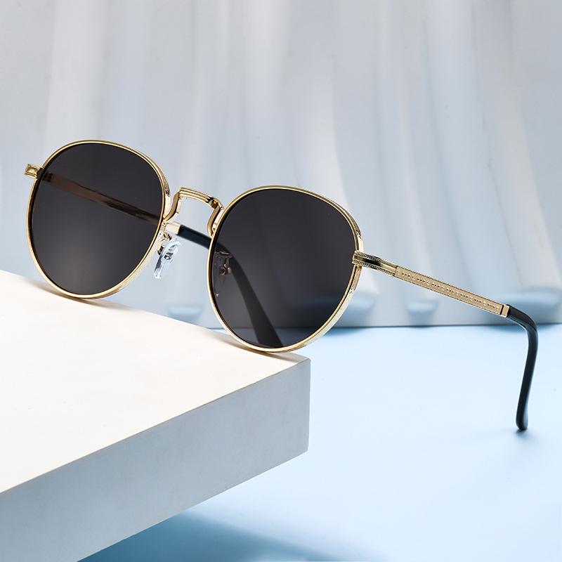 New Model Metal-framed Sunglasses, Trendy And Fashionable, With Oval Shape And Stylish Design.2403
