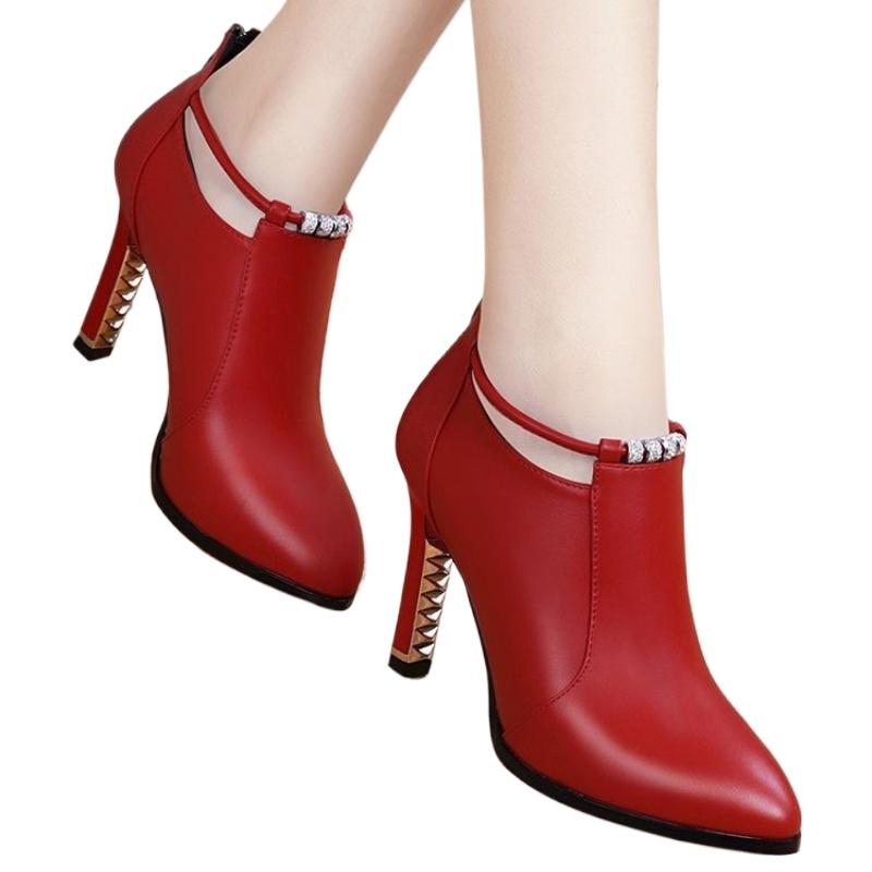 

Новые осенние короткие ботинки с острым носком, уличная нескользящая обувь, модные универсальные модные ботинки, удобная повседневная женская обувь, боты 36