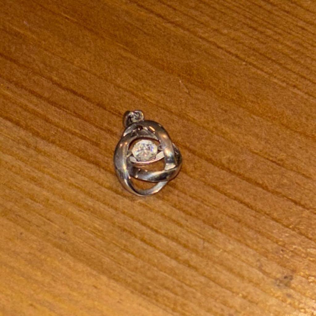 Used Cubic Zirconia Pendant Top