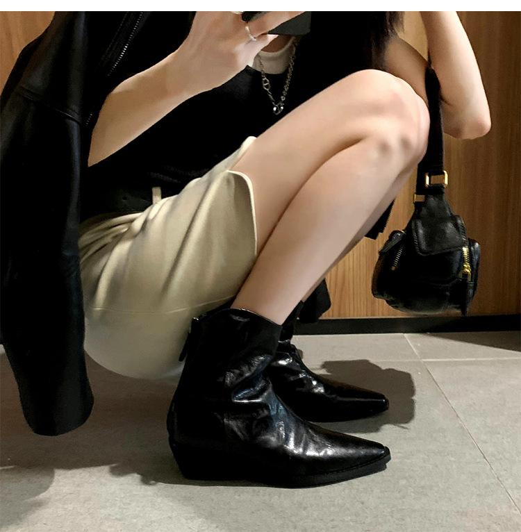 Leather V-Mouth Western Cowboy Boots Women'S Pointed British Martin Boots Coarse Heel Back Zipper Short Boots