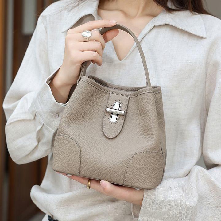 Korean Niche Genuine Leather Bucket Bag, Niche Versatile Large Capacity Handbag, Commuting Single Shoulder Armpit Crossbody Bag