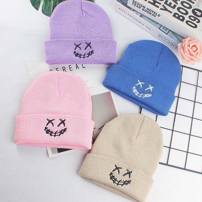 Herbst Winter Strickmütze Lustige Gesichts Mütze Vielseitig für Damen Streetstyle Personalisierte Stickerei Wollmütze Warme Zehenkappe Unisex