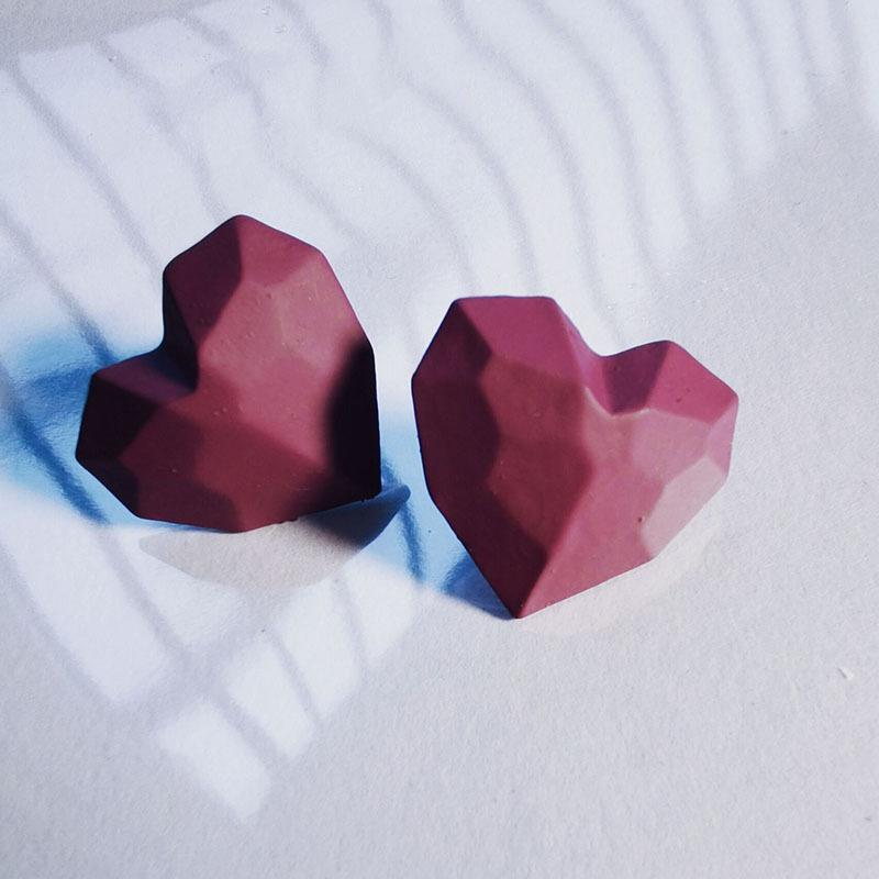 Kolczyki sztyfty z dużym sercem w kolorze białym dla kobiet Dziewczyna Koreańska miłość Drop Glaze Estetyczne życie codzienne Minimalistyczna biżuteria Piercing