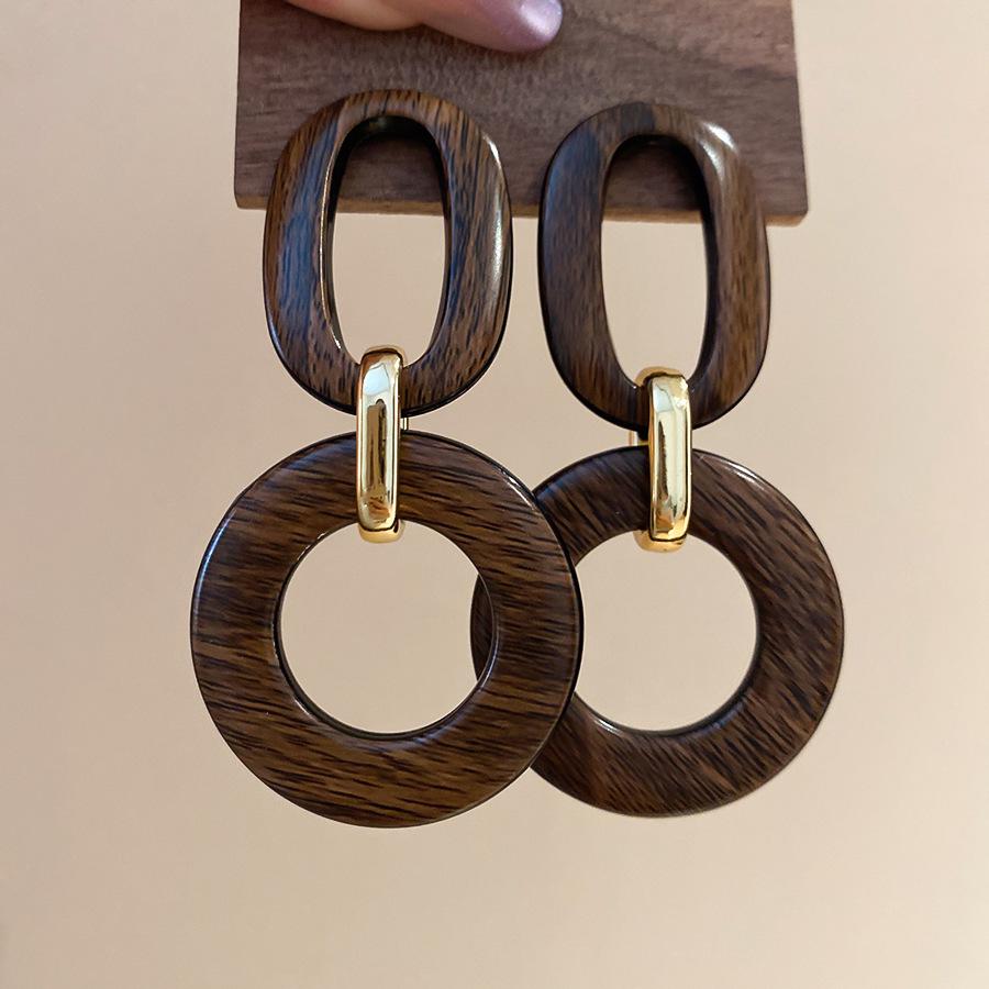 Vintage Ethnic Silver Needle Diamond Inlaid Round Flower Acrylic Resin Stud Earrings for Women