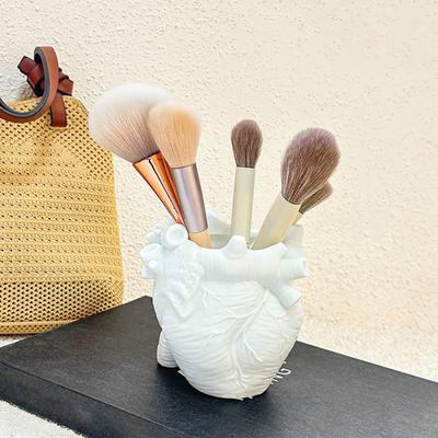 Small Human Heart Organ Shape Pen Holder 3D Realistic Heart Anatomy Model Desktop Storage Organizer for Makeup Brushes Pens