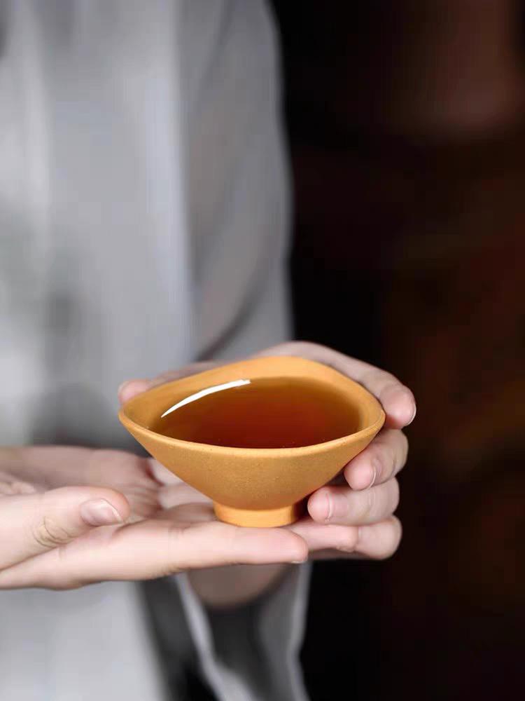 Lila Ton Teetasse Teeverkostung Meistertasse Kleine Kapazität Mineral Gold Abschnitt Schlamm Dreieckstasse Kung Fu Tee Set