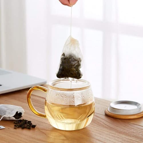 YFFSFDC 100 Disposable Empty Tea Bags, Non-Woven, Unbleached, Strong Penetration, Natural, for Loose Leaf Tea & Coffee (7cm x 9cm)