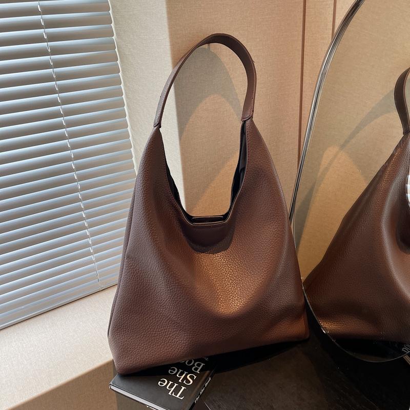 

Вінтажна сумка великої місткості в стилі коледжу. Нова жіноча сумка Maillard, осінь-зима 2024 року, через плече. темно-коричневого кольору