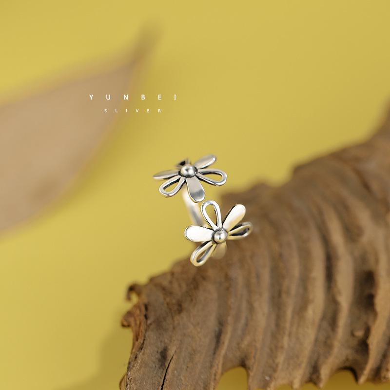 Trendy Retro Hollow Flower Petal Open Ring for Women Adjustable Open