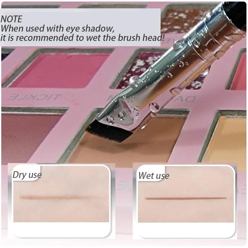 Der Upgrade Blade Eyeliner-Pinsel, ultradünn, fein abgewinkelt, flacher Augenbrauenpinsel, platziert präzise Details unter den Augen