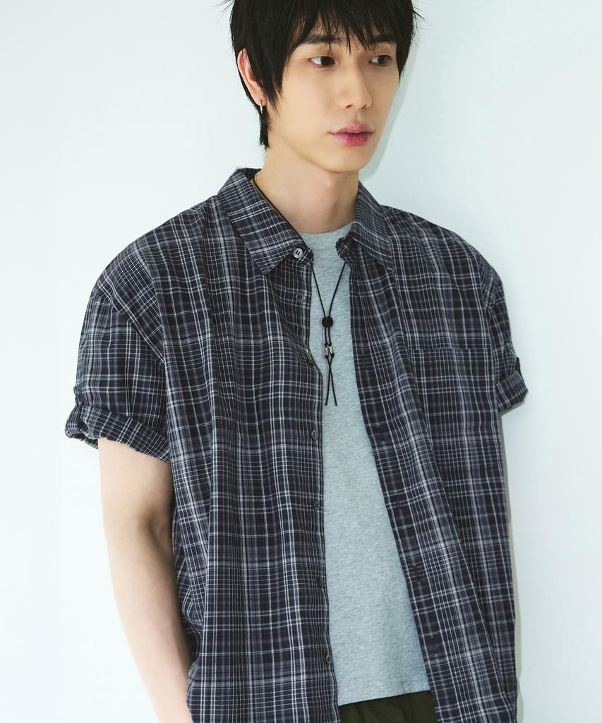 Awodeijeu Day Off Roll-Up Crop Check Short Sleeve Shirt [3 Colors]