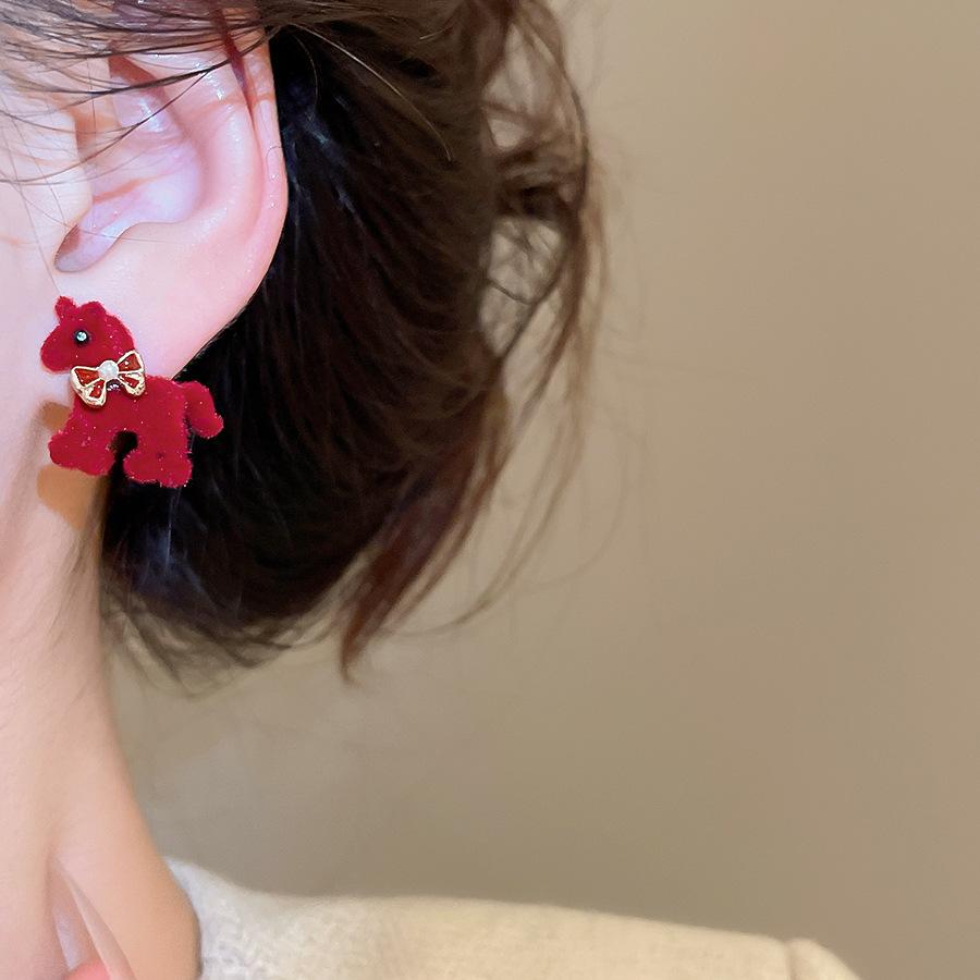 New Year Red Cute Flocking Horse Stud Earrings for Women Bowknot Imitation Pearl Ear Studs Sweet Jewelry Autumn Winter K1