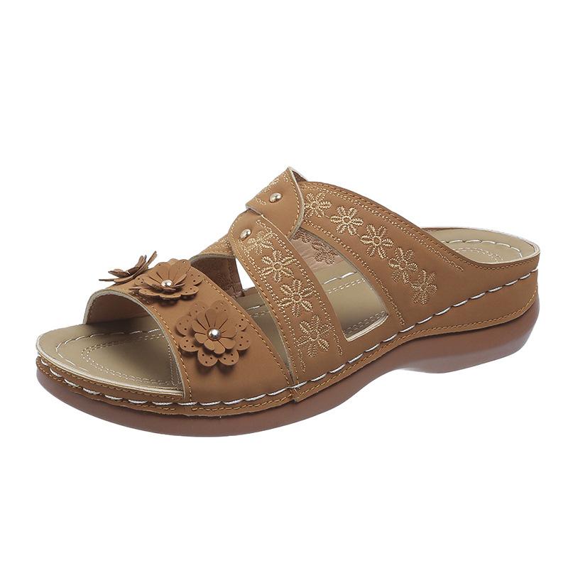 

Сандалии женские 2025 года, новый наклонный каблук, толстая подошва, ажурная подошва, большие размеры, разноцветная вышивка, классные тапочки, смешанная партия 43 темно-коричневого