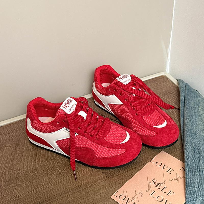 Korean Version of the Popular Mesh Breathable Sports and Leisure Shoes Women's Autumn 2025 New Niche Lace-up Flat-bottomed German Training Shoes