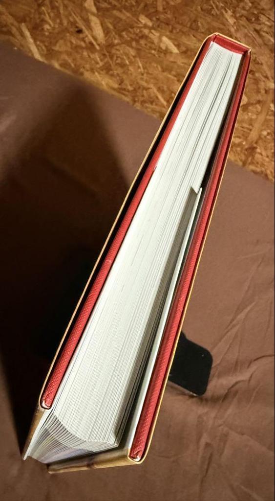 [USED] Timeless Toys Tim Walsh Large book Tim Walsh