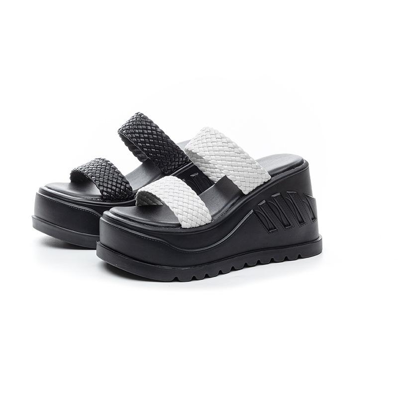 One-character Woven Cool Slippers Summer 2025 New Women's Thick-bottomed Wedge Heel Outer Wear Open-toed Slippers Trend