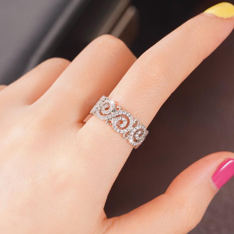 Huitan Hollow Pattern Design Women Rings with Brilliant Cubic Zirconia Temperament Bridal Wedding Accessories New Trendy Jewelry