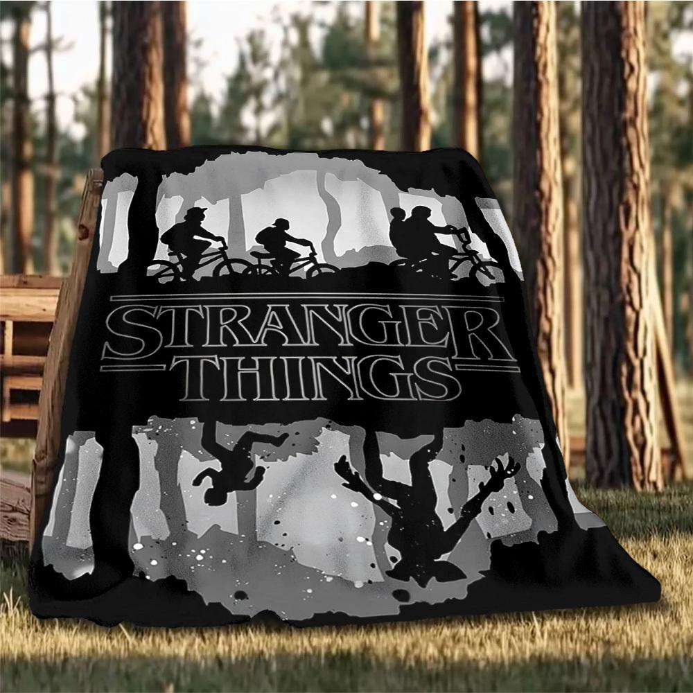 1 τεμ. Κουβέρτα Φανέλα Stranger Things Εξωτερικού Χώρου, Ζεστή & Απαλή, Παιχνιδιάρικο Σχέδιο, Για Ύπνο, Κάμπινγκ,