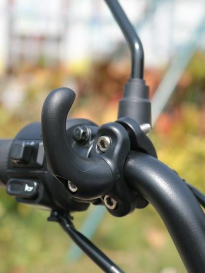 Universal No-Drill Non-Slip Hook for Electric Vehicles, Tricycles, and Motorcycles - Ideal for Helmets and Backpacks