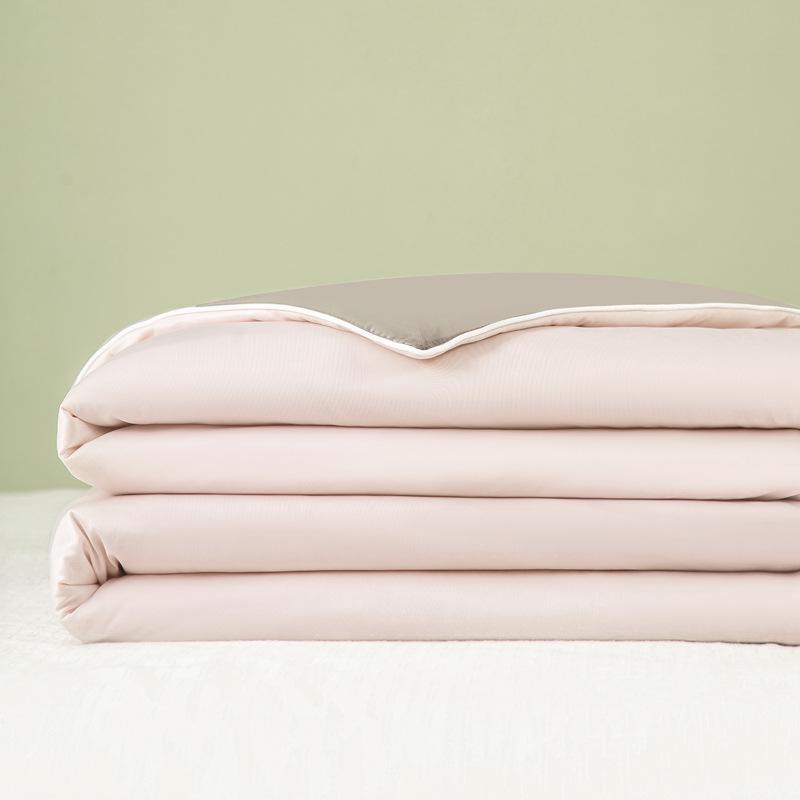 Cooling Silk Summer Blanket: Lightweight, Washable, and Perfect for Air Conditioning