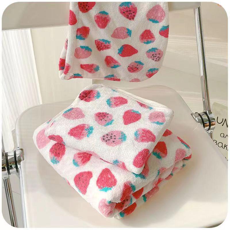 Strawberry Print Coral Fleece Towel Set - Absorbent & Lint-Free for Female Students