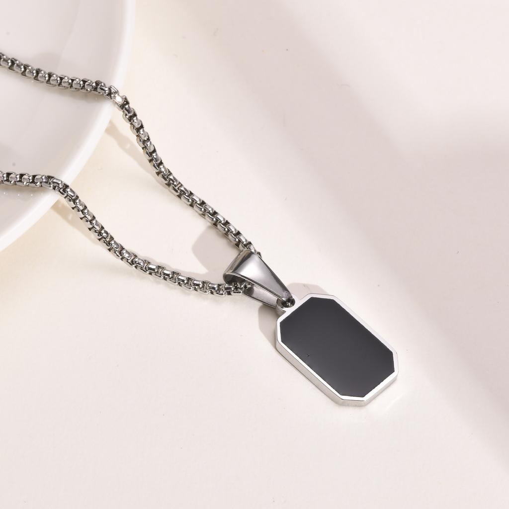 Vnox Piccoli Ciondoli Medagliette Militari Collane per Uomo Ragazzi, Acciaio Inossidabile Colore Nero Argento Medaglietta Militare con Catena a Scatola Regalo per Lui