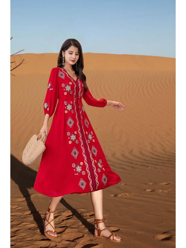 Böhmisches Ethno-Baumwollleinen-Stickkleid mit V-Ausschnitt und langen Ärmeln zum Binden in der Taille für Damen