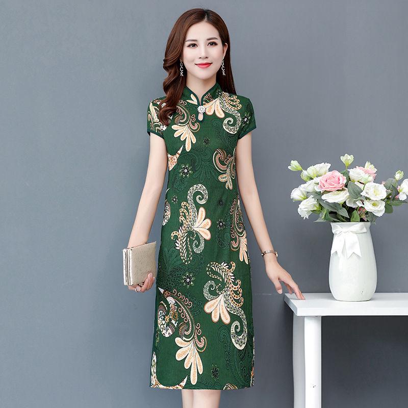 Cheongsam chinezesc stil nou: Rochie cu mânecă scurtă, croială slim-fit, lungime medie, cu imprimeu de vară