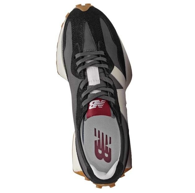 New Balance 327 Sneakers