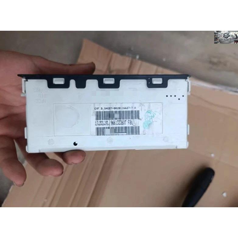 Used High-end central control small screen display electronic clock disassembly parts 1pcs custom parts for Peugeot 207 206