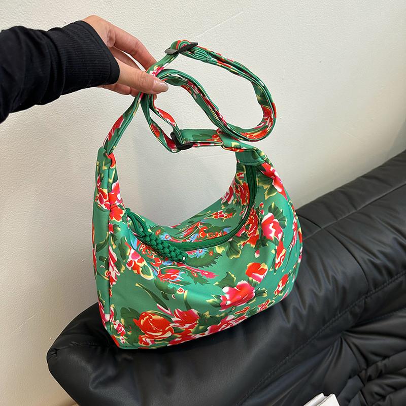 Large Capacity Nylon Vintage Shoulder Crossbody Bag For Women Street Fashion Trendy Tote Bag