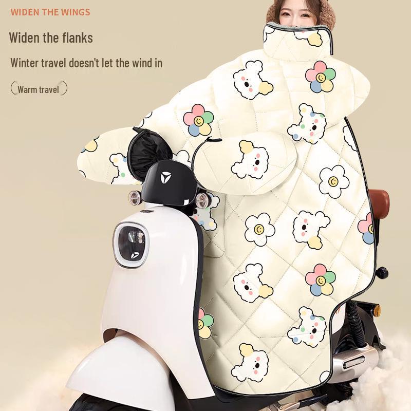 Electric Bicycle Winter Windproof Quilt and Motorcycle Windshield Cover - Plush, Thickened, and Waterproof.
