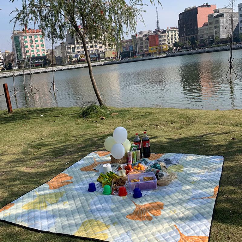 

Outdoor Picnic Mat