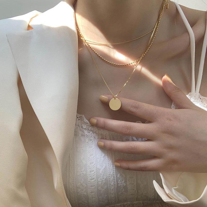 Trend disc multi-layer stacked wind chain pendant necklace, sweet and cool wind three-layer collarbone chain