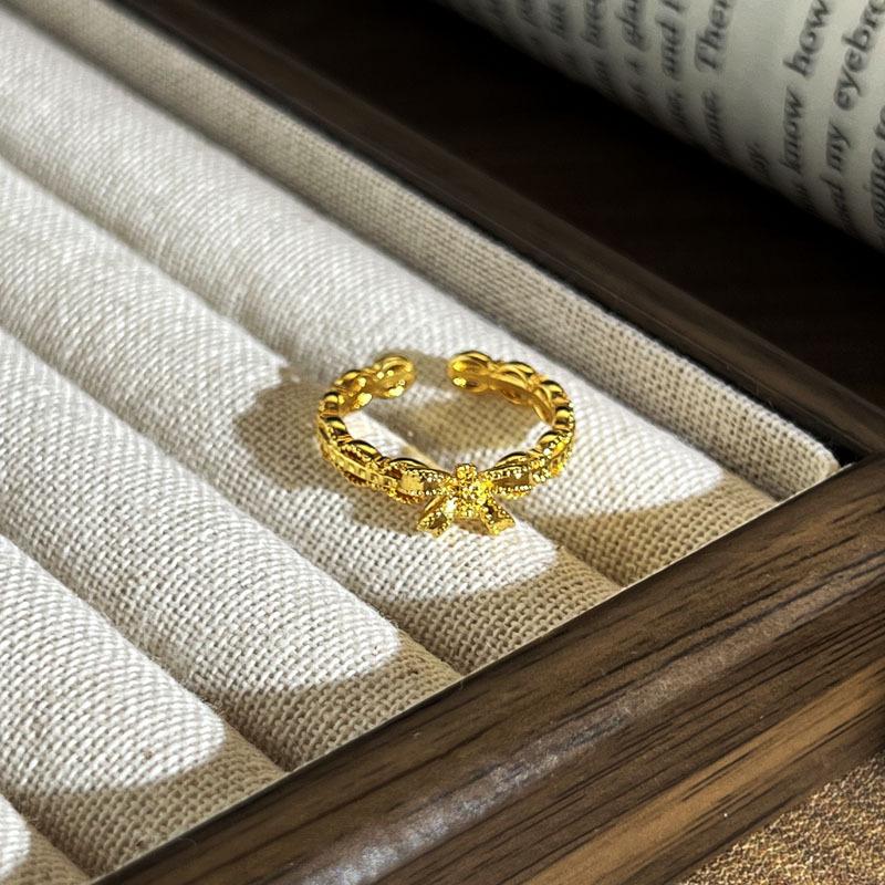 2026 Ring Female Niche Design Sense Geometric Micro-inlaid Zircon Cold Wind Versatile Retro Adjustable Texture Ring