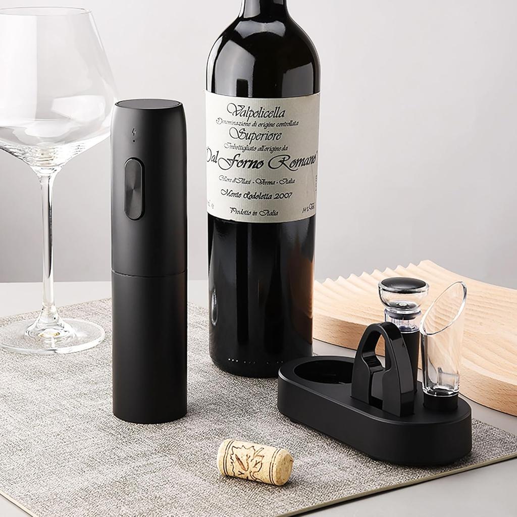 Electric Wine Bottle Opener Set, 5-in-1 Rechargeable Wine Gift Set with Charging Station, Foil Cutter, Aerator Pourer, Wine Stopper