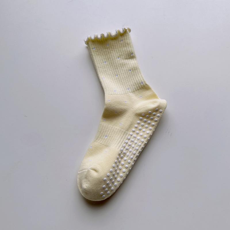 Dot Pattern Yoga Socks - Suitable for Children's Indoor Fitness Exercises and Pilates - Mid-calf Socks with Anti-slip Lace On The Bottom.