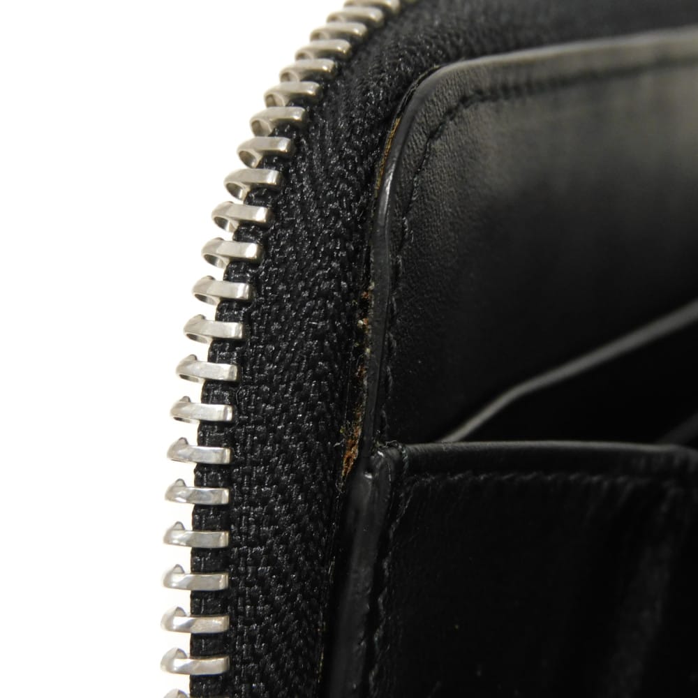 Used 12695 Zip Around Wallet 109N54.F13 7940 White Smooth Calfskin Zip Around Anagram Embossed Black Unisex from Japan