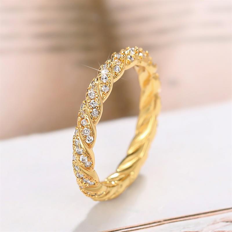 Huitan Minialist Women Ring Twisty Inlaid Shining Cubic Zirconia Charming Wedding Party Versatile Accessories Fashion Jewelry