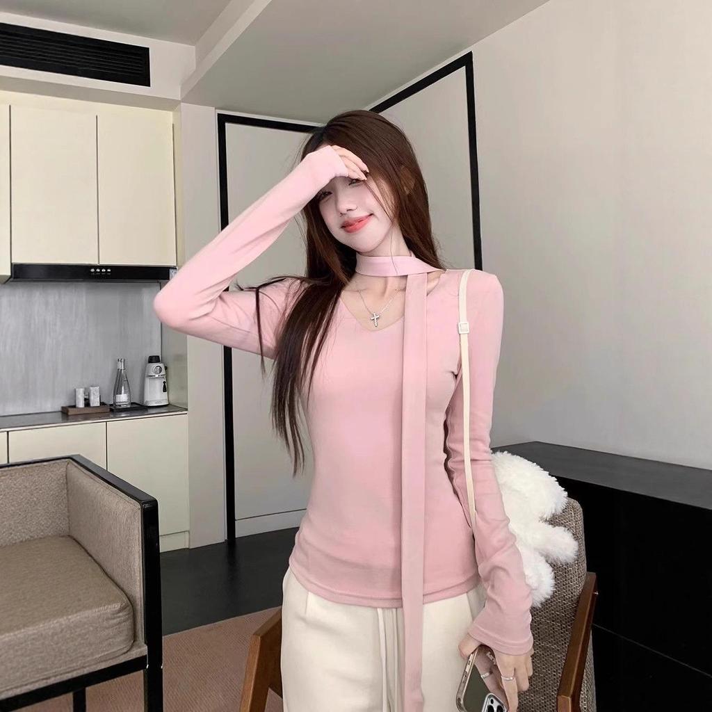 Korean Style V-Neck Turtleneck with Ribbons: Women's Slim Fit Long-Sleeve Top for Autumn and Winter