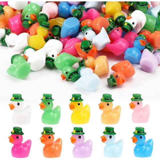 100pcs Mini Resin Ducks, Tiny Resin Ducks St. Patrick s Day Irish Green Hat Miniature Ducks Figures for Landscape Decoration Potted Ornament Craft
