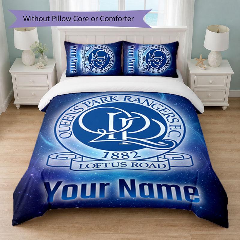 Queens Park Rangers FC Set Biancheria da Letto con Testo Nome Personalizzato 1 Copripiumino+2 Federe Logo Calcio Regalo Personalizzato per Occasione Speciale Decorazione Camera da Letto