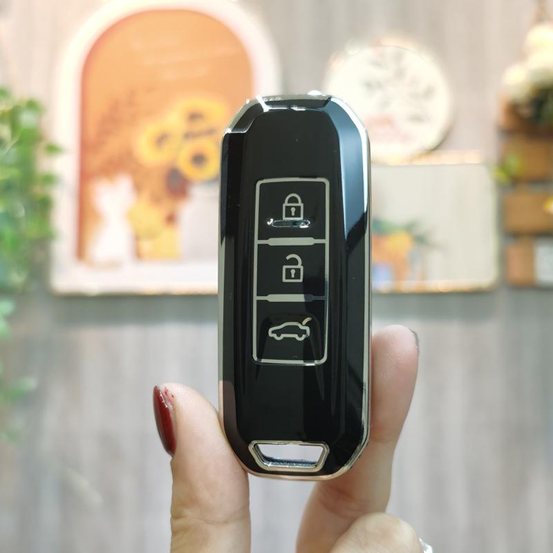 

Gold-Edged Full Coverage Protective Key Shell for Baojun: Compatible with Models 560, 530, 510, and E100.