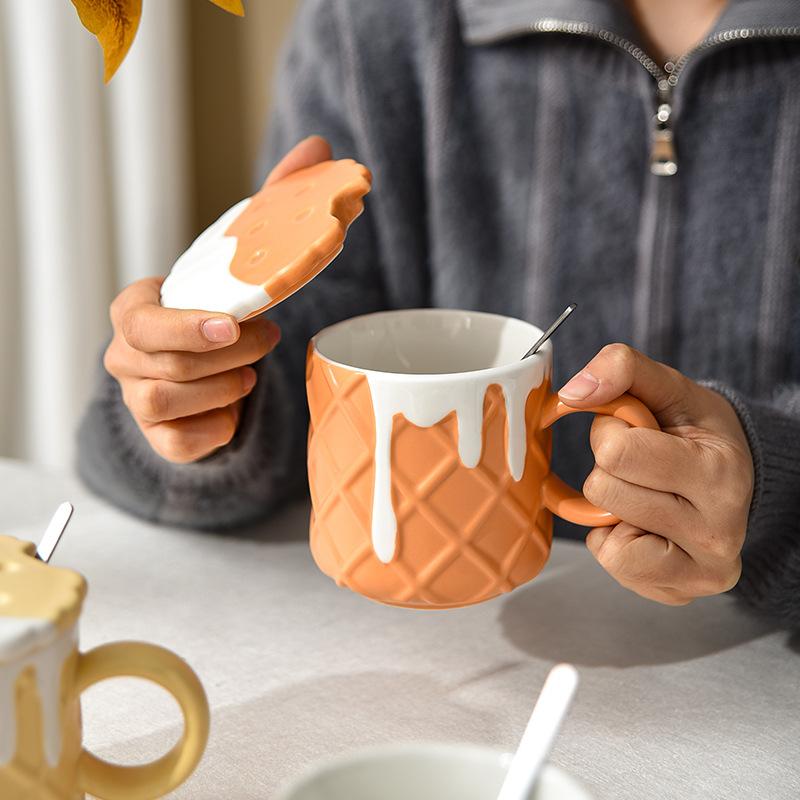Creamy Style Biscuit Mug Ceramic High Looking Creative Cup with Lid Spoon Cute Girl Couple Drinking Water for Home Use