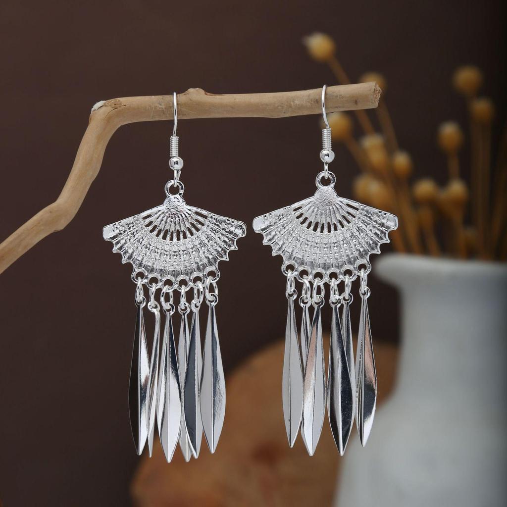 Miao Silver Tassel Earrings: Ethnic Style, Fashionable Exaggeration, Light Luxury Design