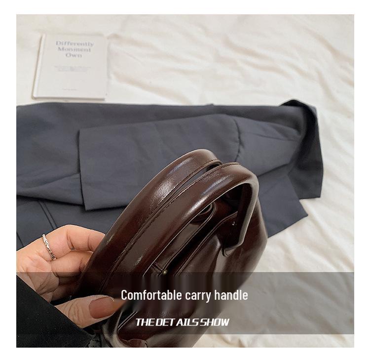 2025 Retro Oil Wax Leather Tote: Large Capacity Autumn/Winter Bag for Women - Single Shoulder or Handheld Commute Style