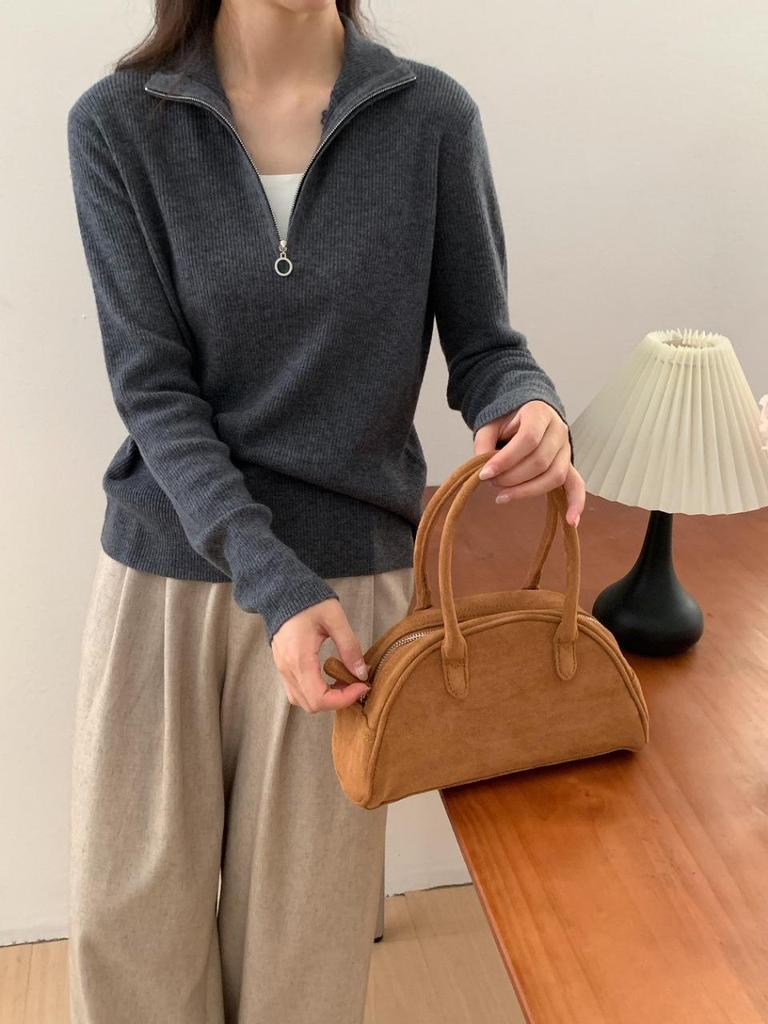 Women's Merino Wool Pullover: Soft, Loose Knitwear with Zipper Half-High Neck, Perfect for Autumn/Winter Layering.