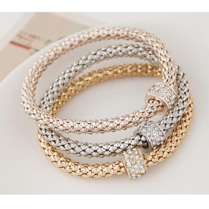 Platform Explosion, European and American Flash Diamond Big Peach Heart, a Variety of Three-color Corn Chain Bracelets, Three-piece Bracelets