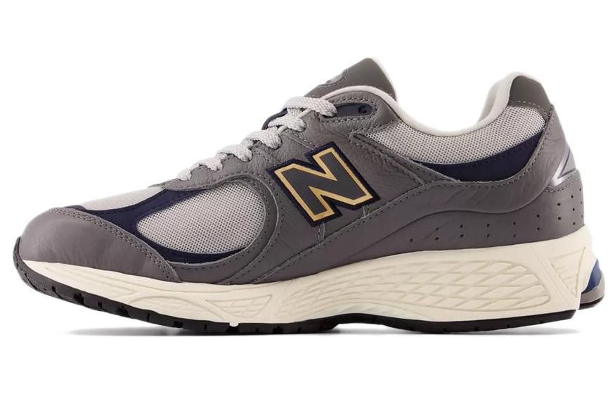 

2002R New Balance Castlerock Gold Metallic M2002RHP 37