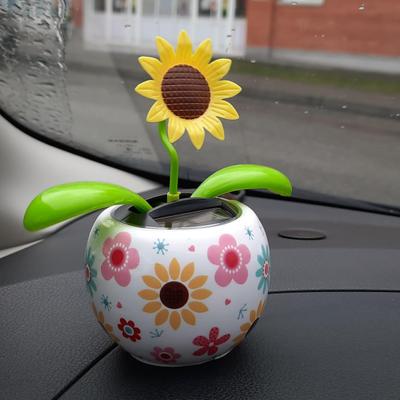 Auto-Schmuck Auto Schwingend Solarenergie Lebendig Mehrere Stile Fidget Toy Innendekoration Bunt Animiert Wackelkopffigur Tänzer Auto Armaturenbrett Dekor
